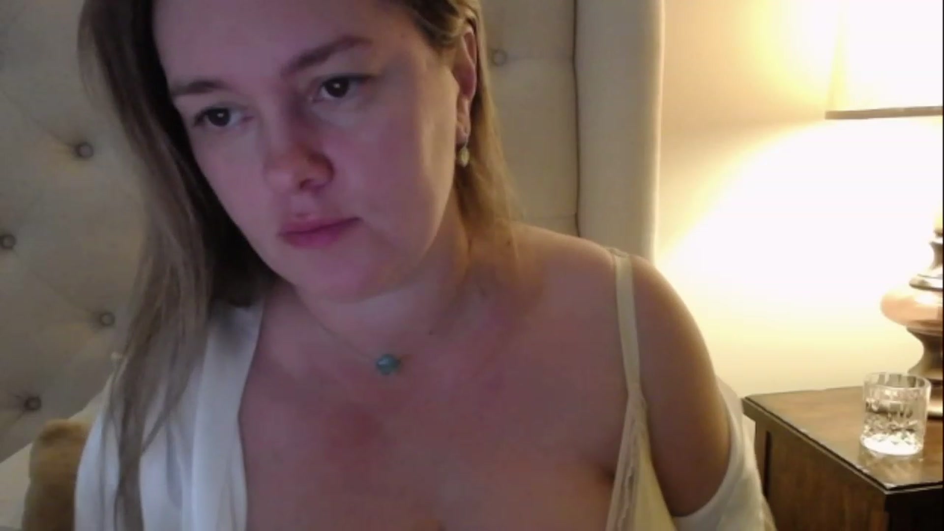 Gallery image thumbnail from J0llye's myfreecams stream on, 01/30/2023, 17:43 image 10 of 20
