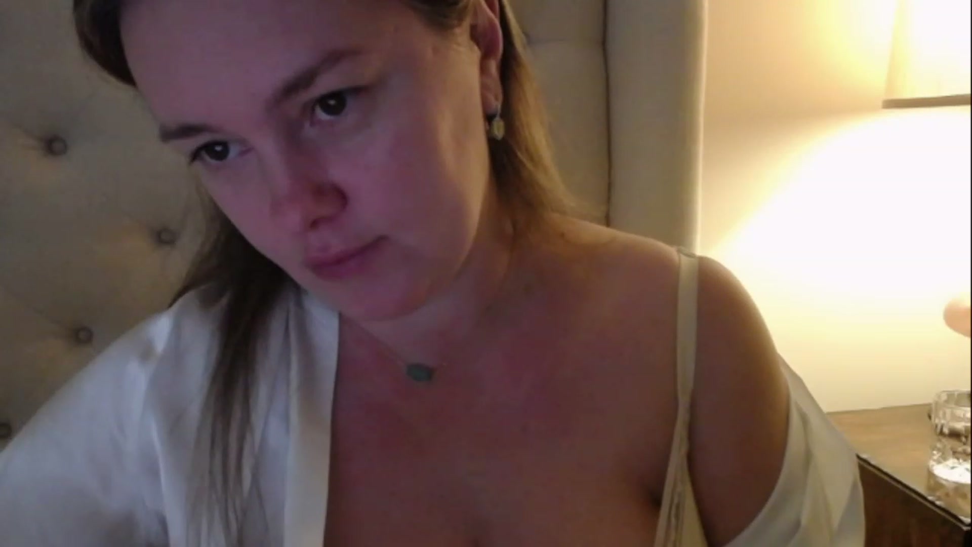 Gallery image thumbnail from J0llye's myfreecams stream on, 01/30/2023, 17:43 image 18 of 20