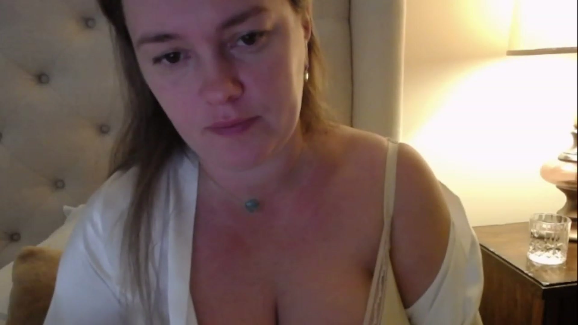 Gallery image thumbnail from J0llye's myfreecams stream on, 01/30/2023, 17:43 image 14 of 20