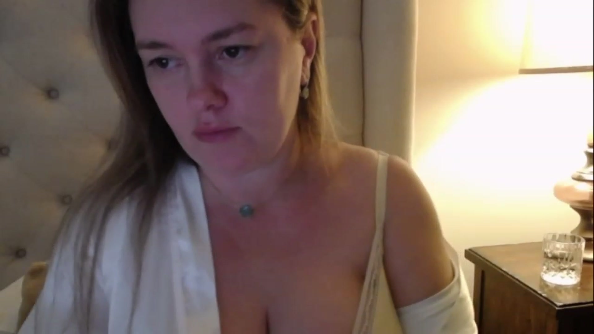 Gallery image thumbnail from J0llye's myfreecams stream on, 01/30/2023, 17:43 image 6 of 20