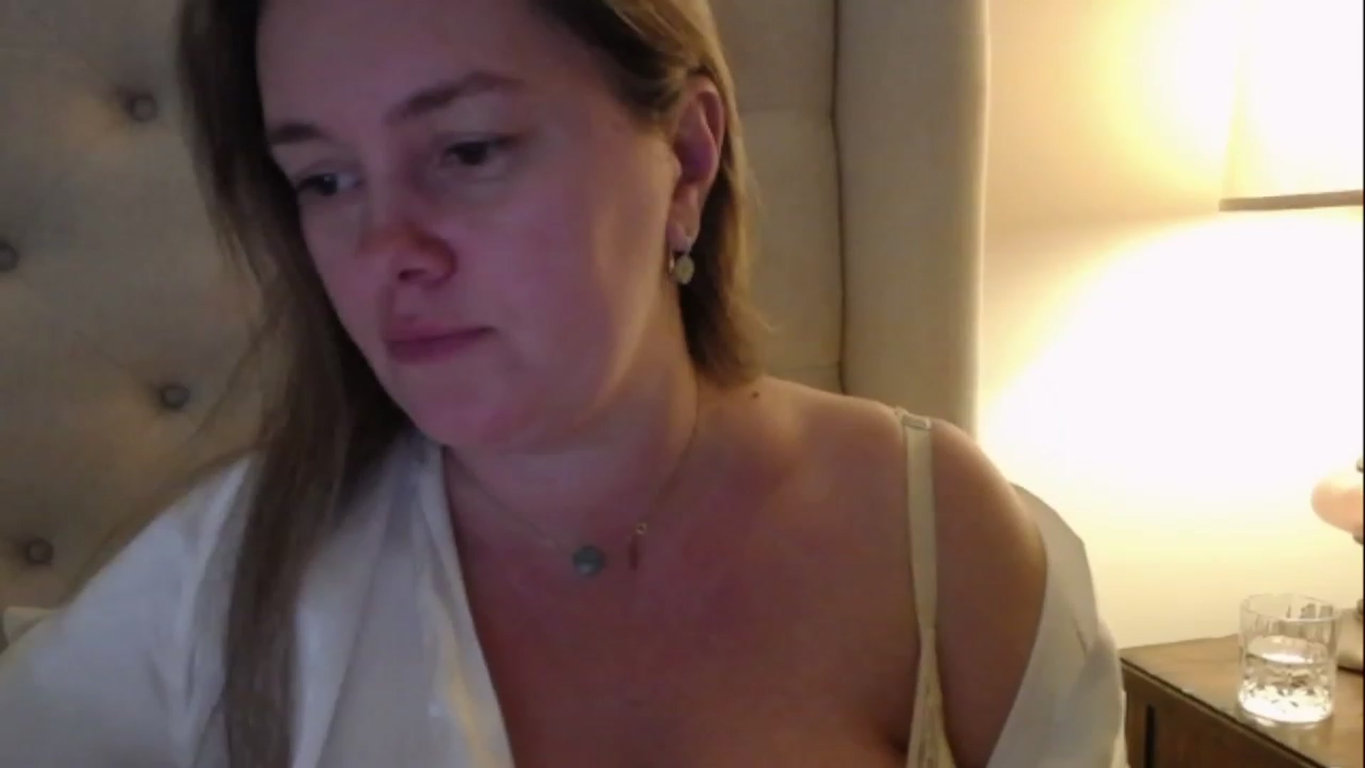 Gallery image thumbnail from J0llye's myfreecams stream on, 01/30/2023, 21:38 image 5 of 20