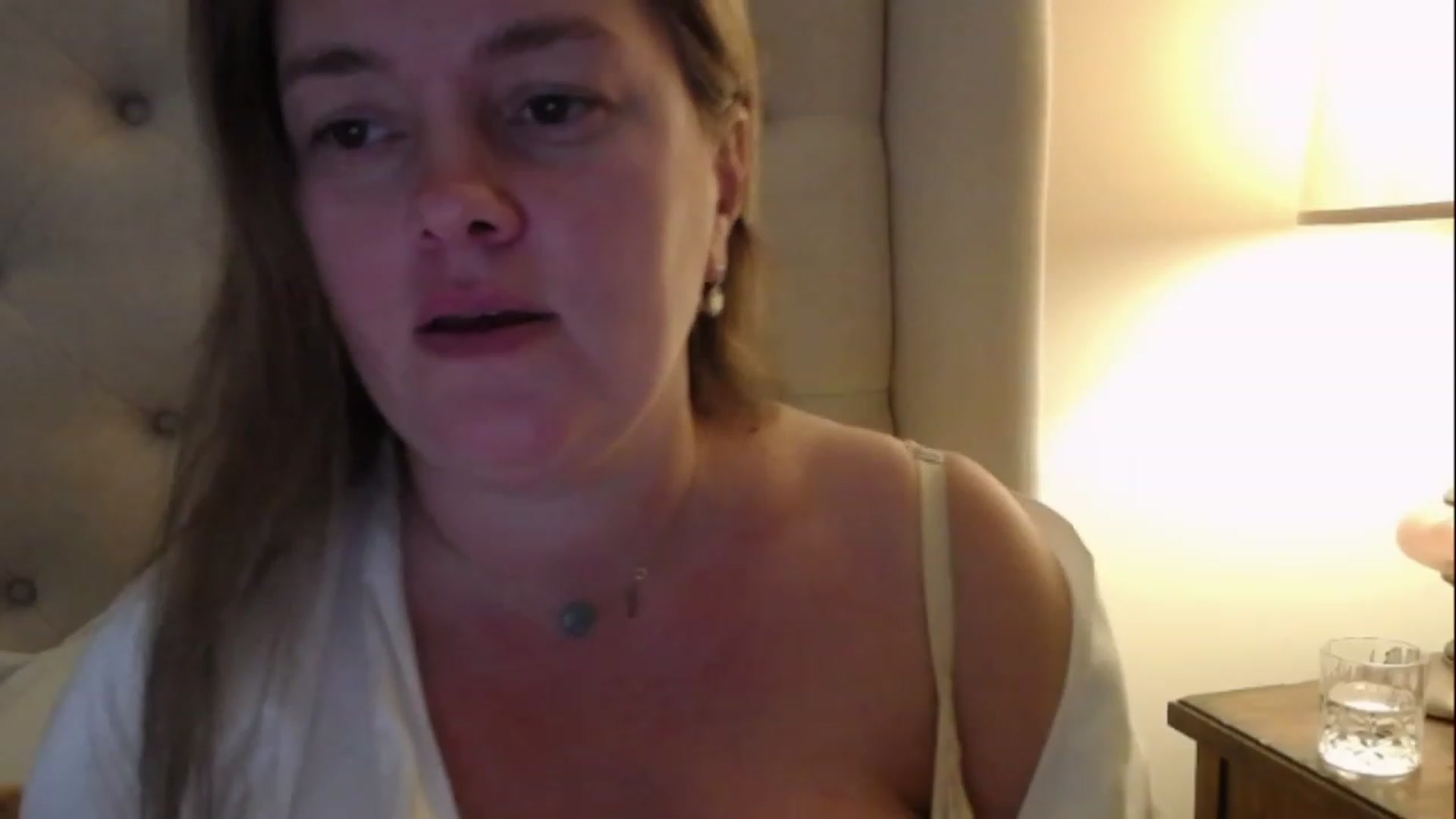 Gallery image thumbnail from J0llye's myfreecams stream on, 01/30/2023, 21:38 image 8 of 20