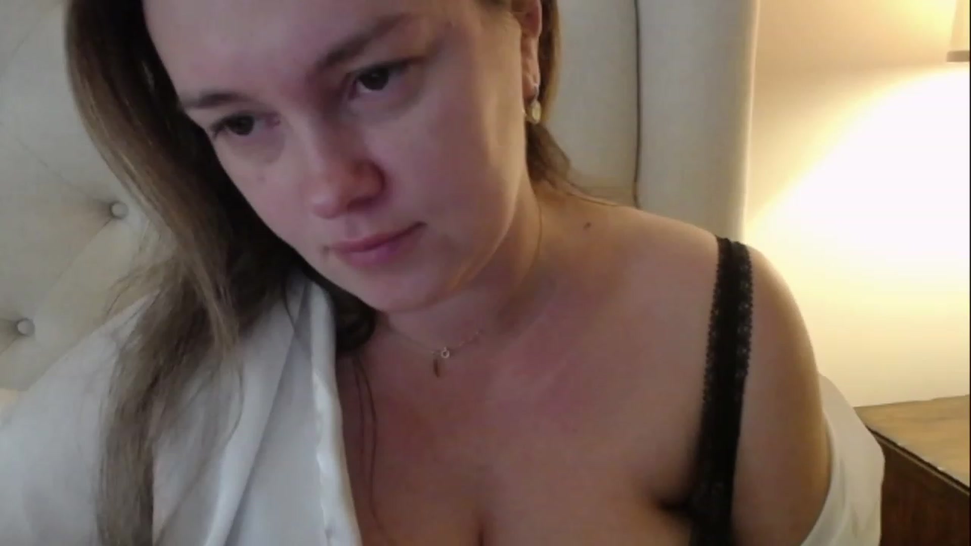 Gallery image thumbnail from J0llye's myfreecams stream on, 01/31/2023, 17:17 image 12 of 20