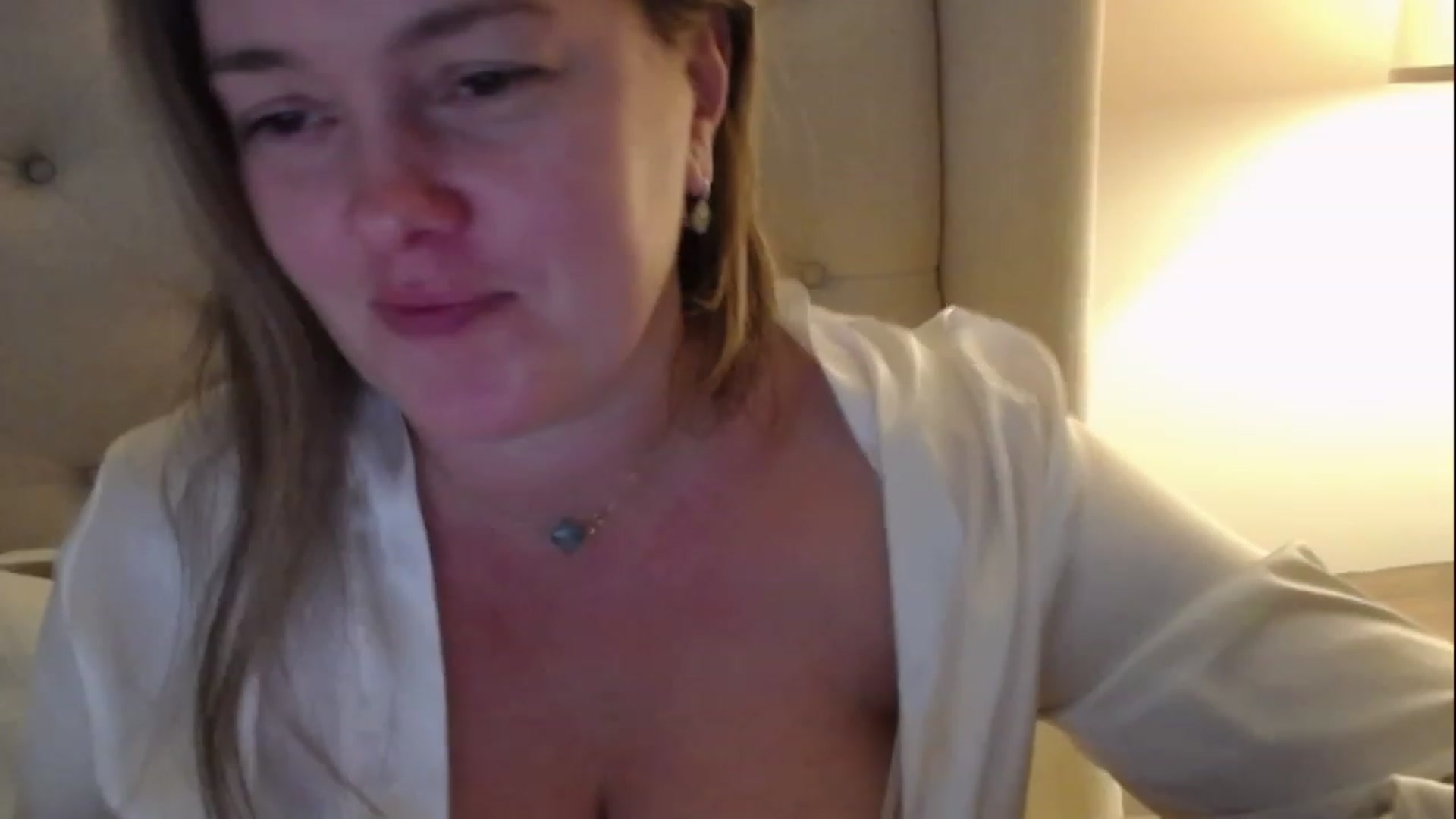 Gallery image thumbnail from J0llye's myfreecams stream on, 02/02/2023, 20:12 image 3 of 20