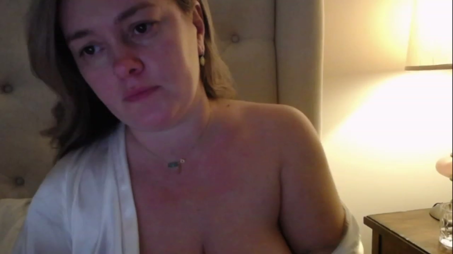 Gallery image thumbnail from J0llye's myfreecams stream on, 02/04/2023, 21:19 image 20 of 20
