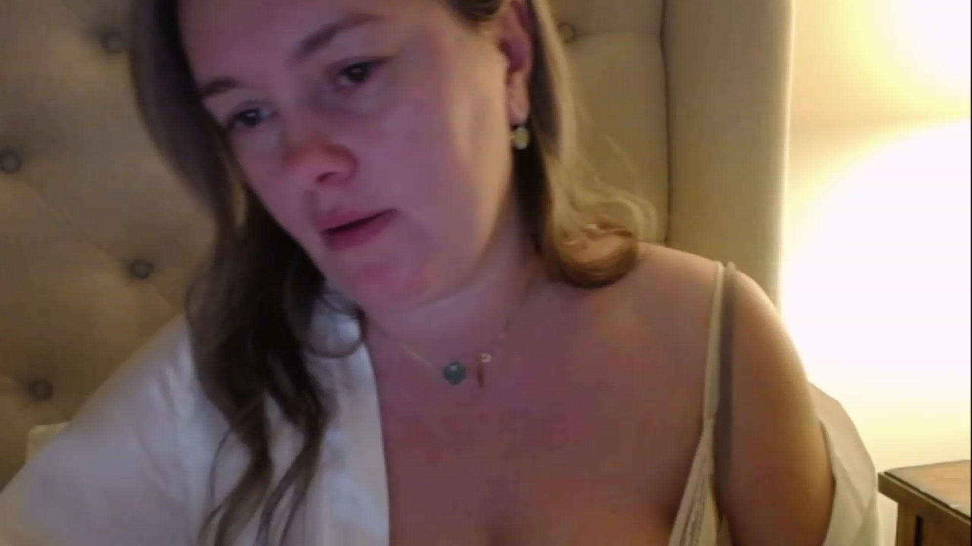 Gallery image thumbnail from J0llye's myfreecams stream on, 02/06/2023, 05:00 image 18 of 20