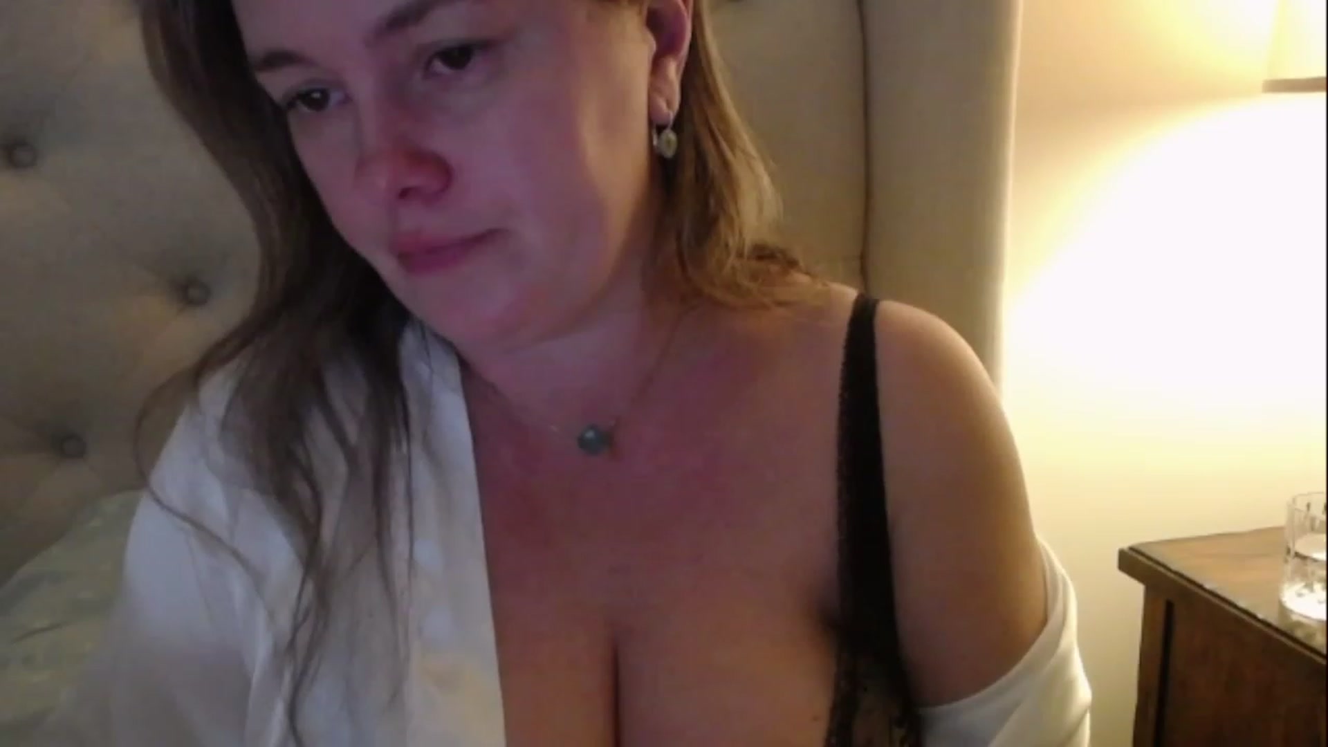 Gallery image thumbnail from J0llye's myfreecams stream on, 02/06/2023, 21:14 image 16 of 20