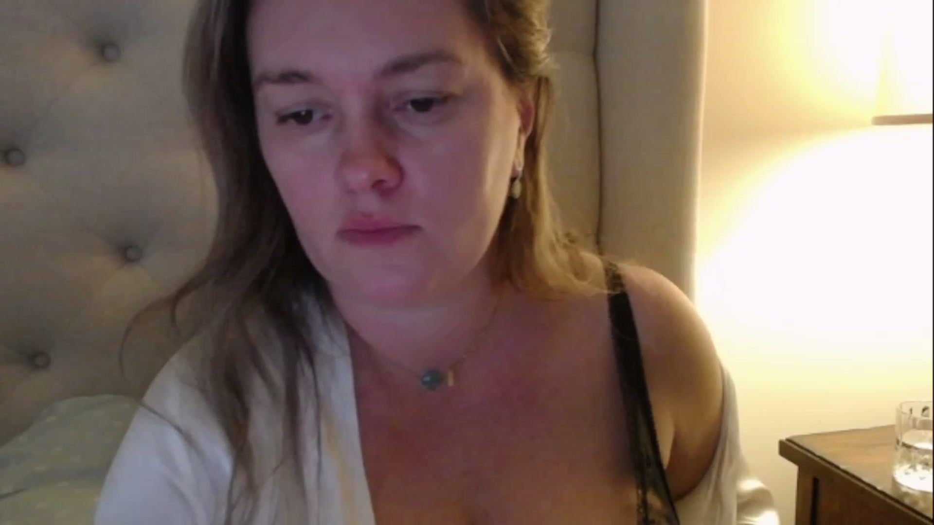 Gallery image thumbnail from J0llye's myfreecams stream on, 02/06/2023, 21:14 image 12 of 20