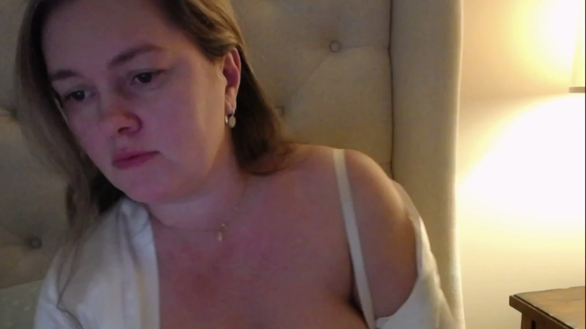 Gallery image thumbnail from J0llye's myfreecams stream on, 02/07/2023, 20:21 image 2 of 20