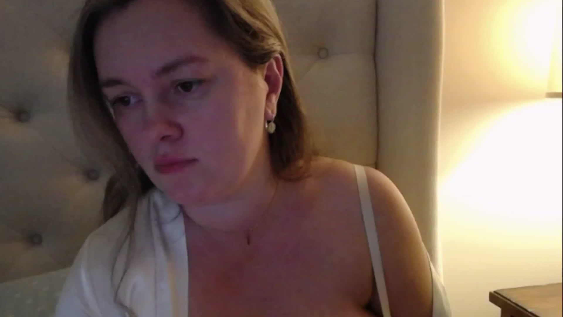 Gallery image thumbnail from J0llye's myfreecams stream on, 02/07/2023, 20:21 image 1 of 20