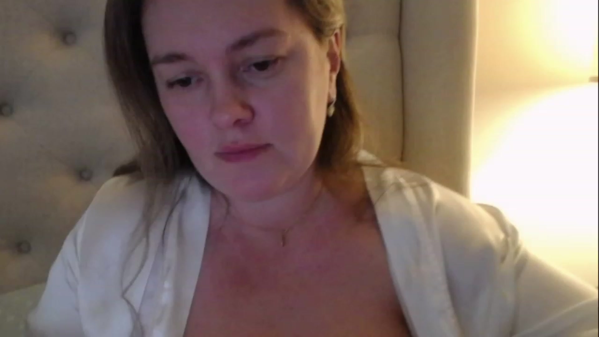 Gallery image thumbnail from J0llye's myfreecams stream on, 02/07/2023, 20:21 image 13 of 20