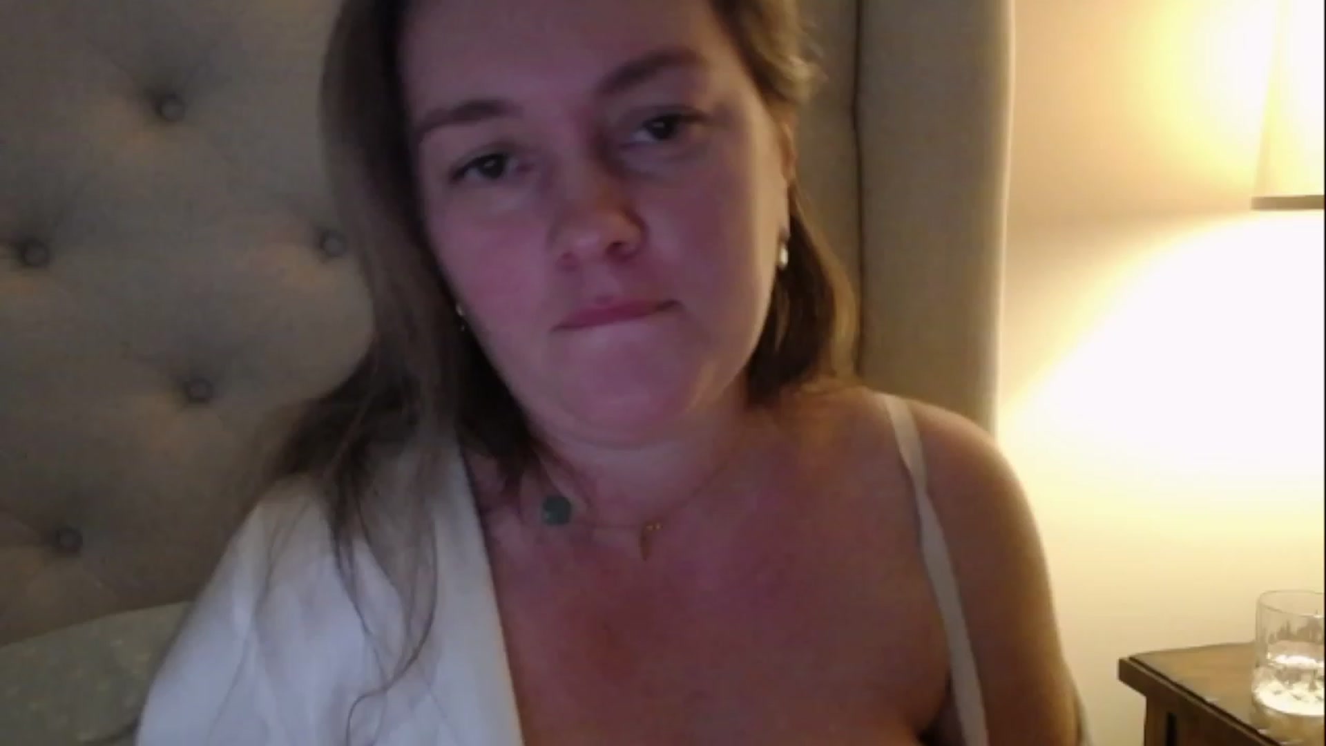 Gallery image thumbnail from J0llye's myfreecams stream on, 02/07/2023, 21:36 image 13 of 20