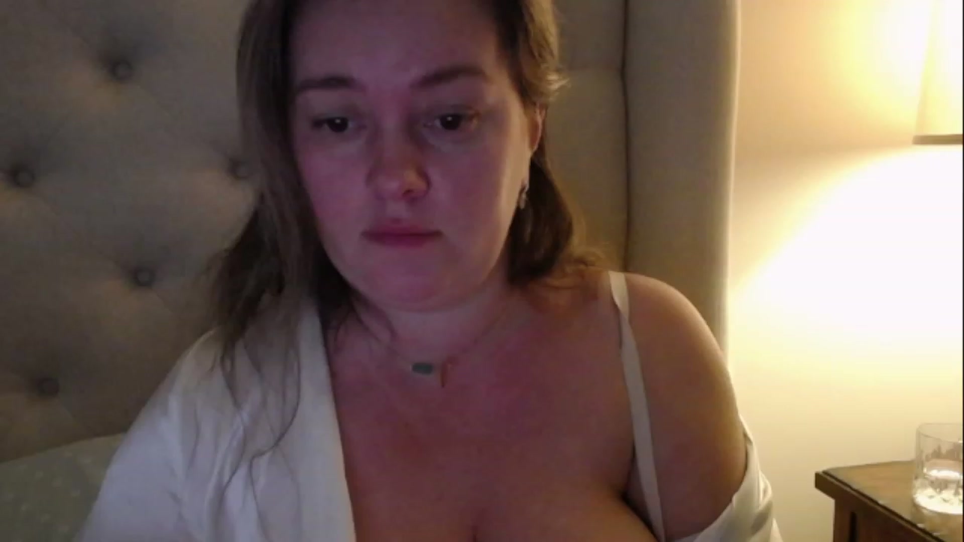 Gallery image thumbnail from J0llye's myfreecams stream on, 02/07/2023, 21:36 image 16 of 20