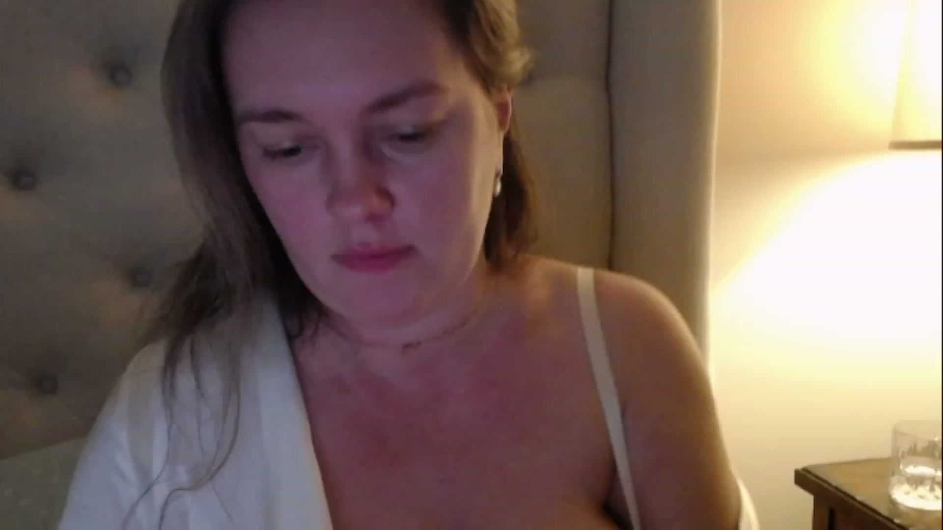 Gallery image thumbnail from J0llye's myfreecams stream on, 02/07/2023, 21:36 image 11 of 20