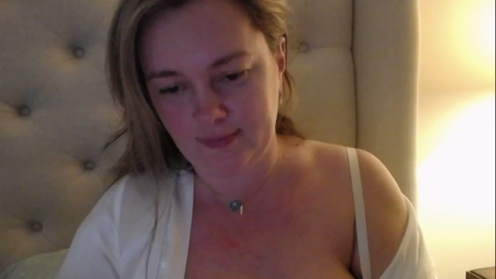 Gallery image thumbnail from J0llye's myfreecams stream on, 02/11/2023, 22:06 image 11 of 20