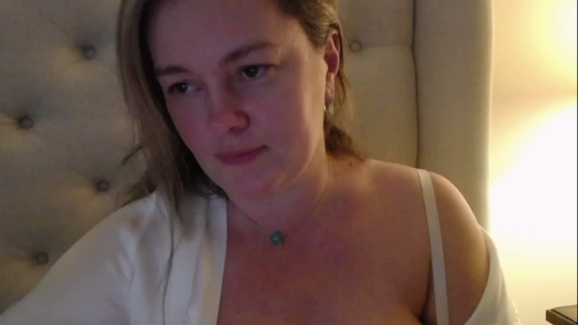 Gallery image thumbnail from J0llye's myfreecams stream on, 02/11/2023, 22:06 image 13 of 20