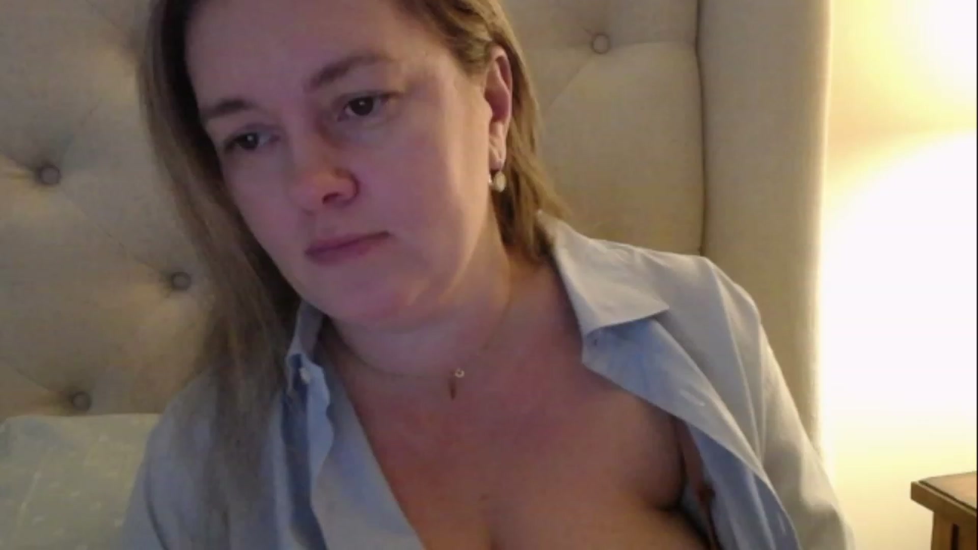 Gallery image thumbnail from J0llye's myfreecams stream on, 02/13/2023, 17:52 image 9 of 20