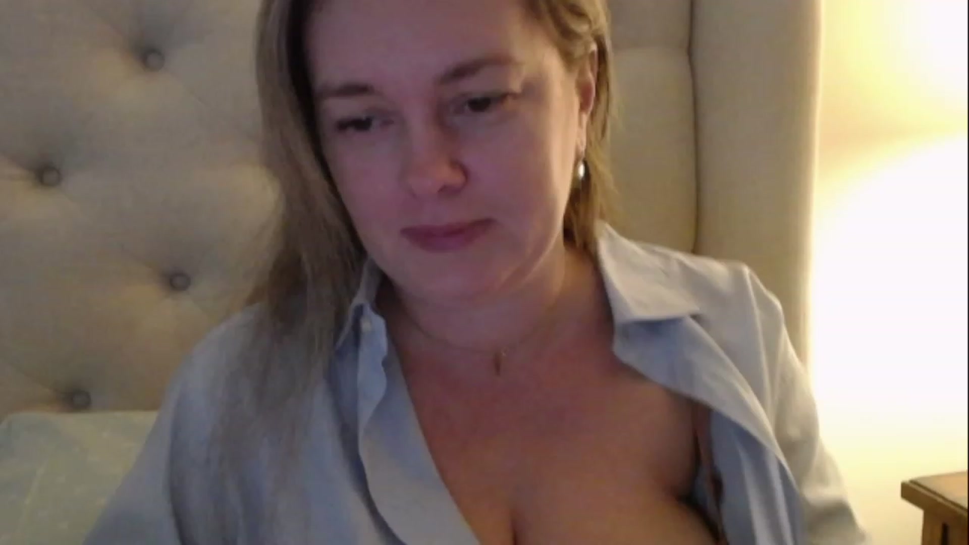 Gallery image thumbnail from J0llye's myfreecams stream on, 02/13/2023, 17:52 image 6 of 20