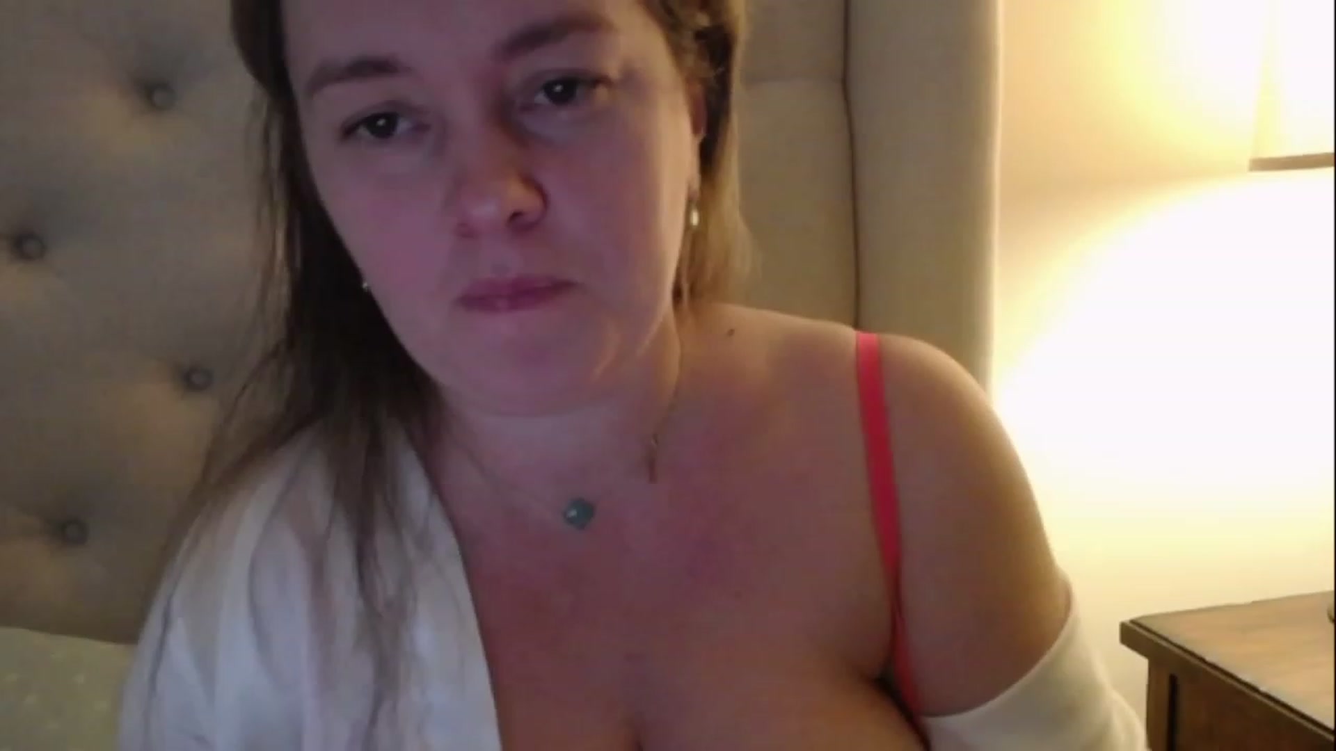 Gallery image thumbnail from J0llye's myfreecams stream on, 02/14/2023, 16:27 image 12 of 20