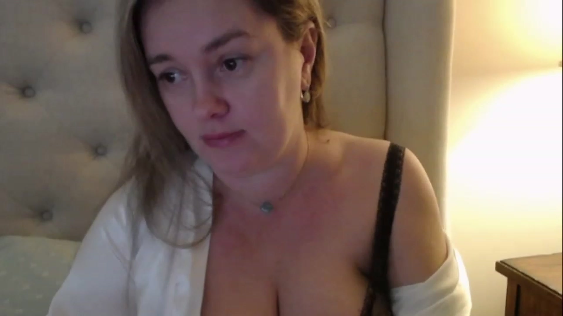 Gallery image thumbnail from J0llye's myfreecams stream on, 02/15/2023, 17:38 image 11 of 20