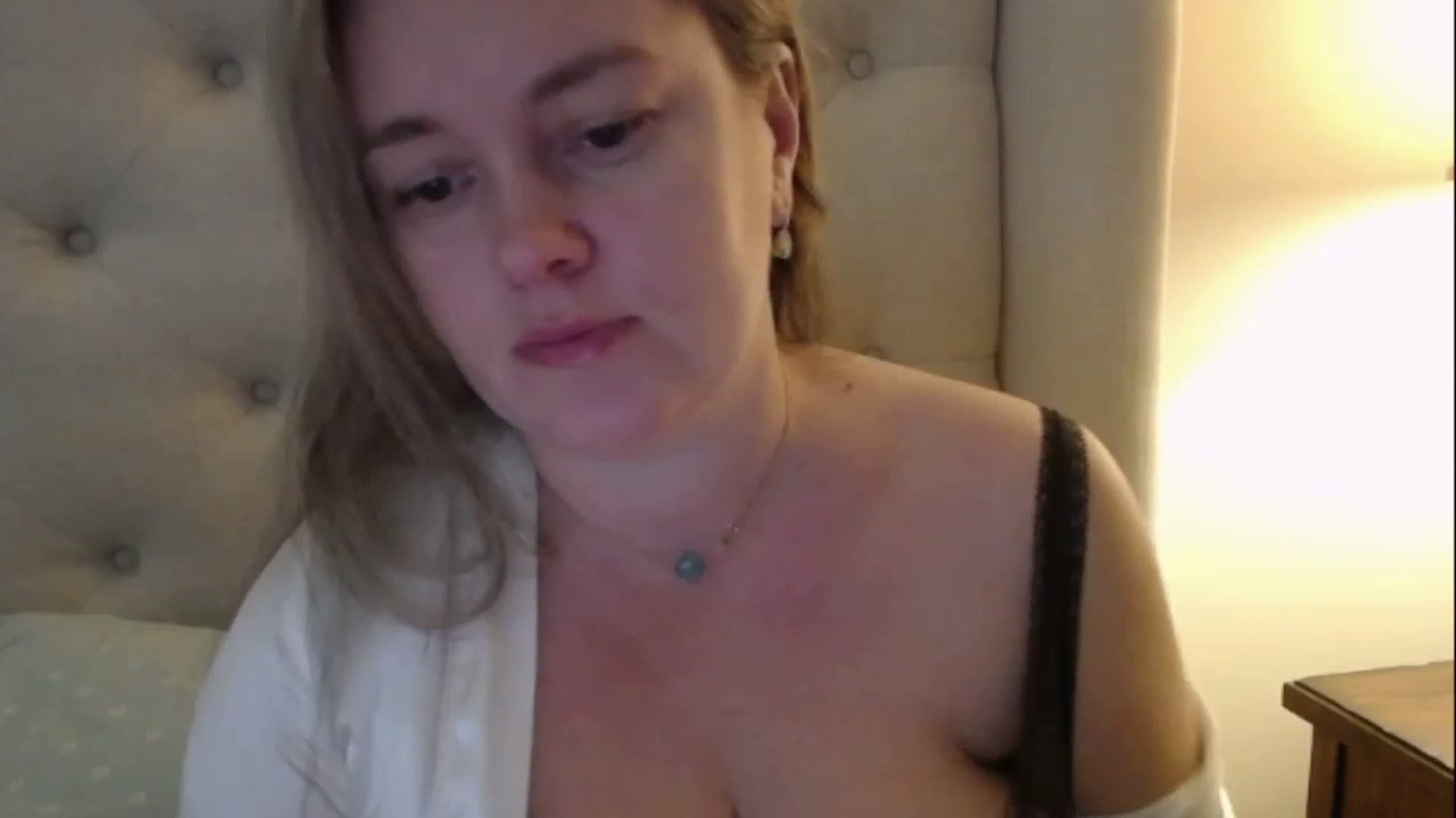 Gallery image thumbnail from J0llye's myfreecams stream on, 02/15/2023, 17:38 image 9 of 20