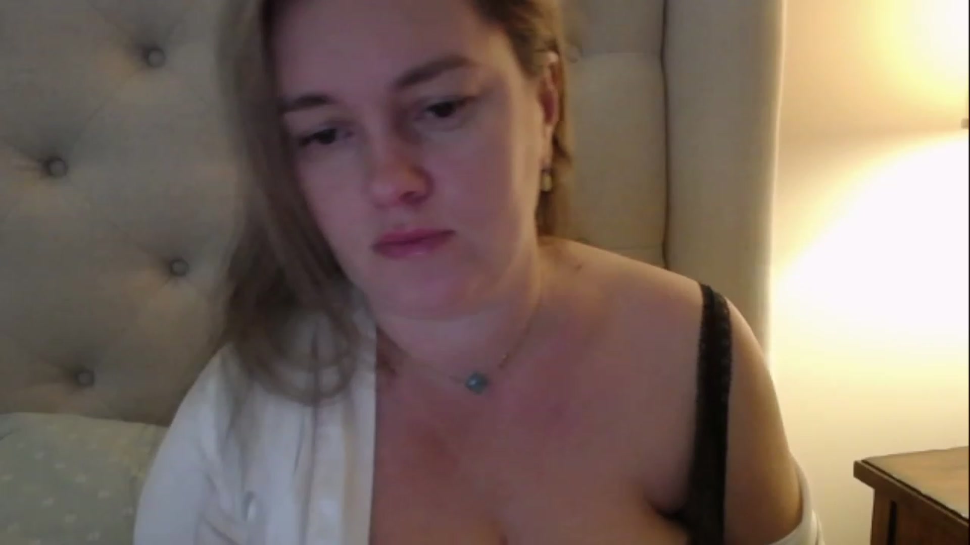 Gallery image thumbnail from J0llye's myfreecams stream on, 02/15/2023, 17:38 image 8 of 20