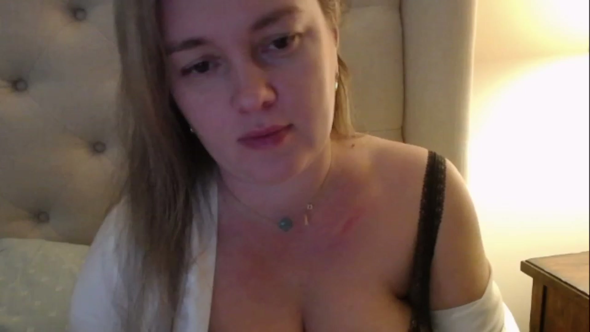 Gallery image thumbnail from J0llye's myfreecams stream on, 02/15/2023, 18:15 image 5 of 20