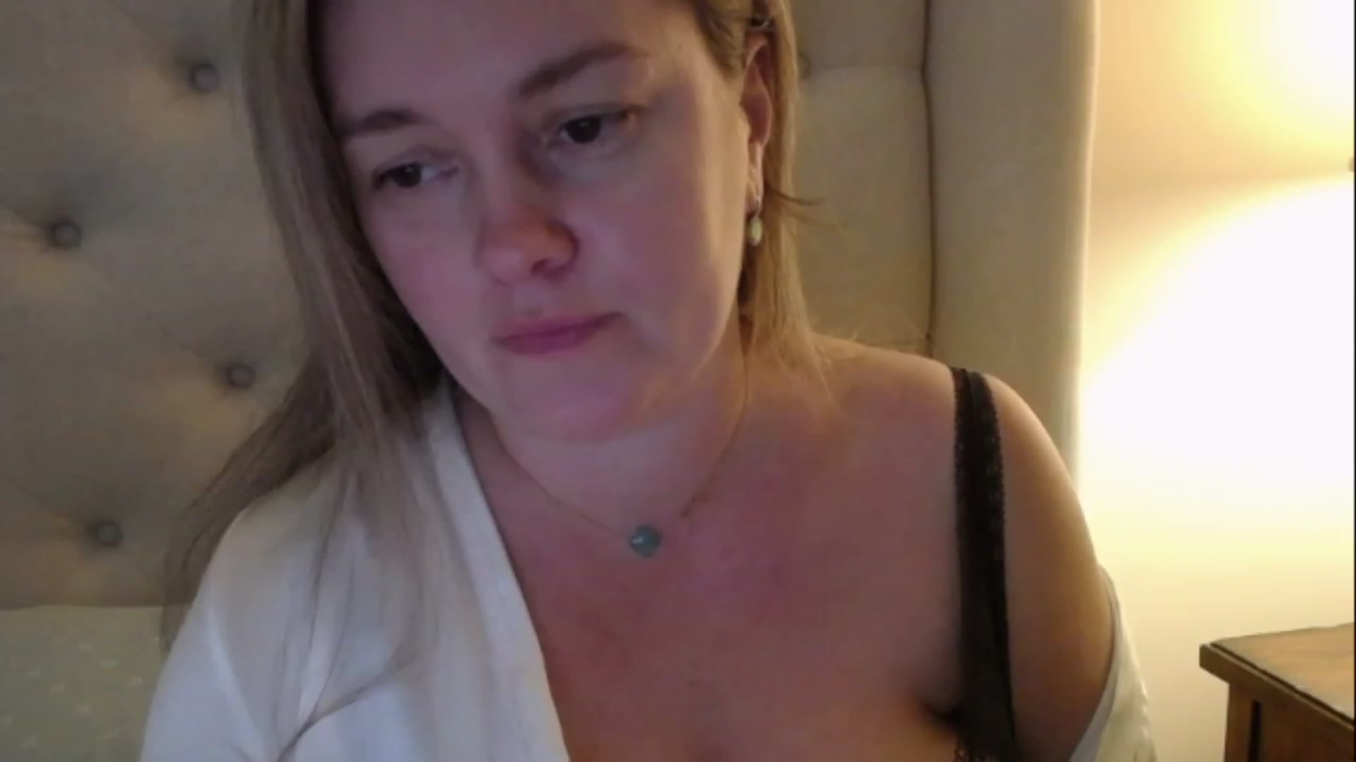 Gallery image thumbnail from J0llye's myfreecams stream on, 02/15/2023, 20:15 image 10 of 20