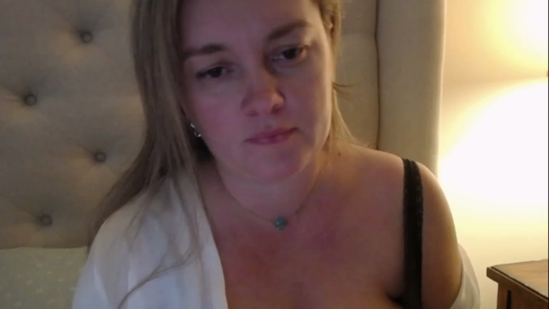 Gallery image thumbnail from J0llye's myfreecams stream on, 02/15/2023, 20:15 image 5 of 20