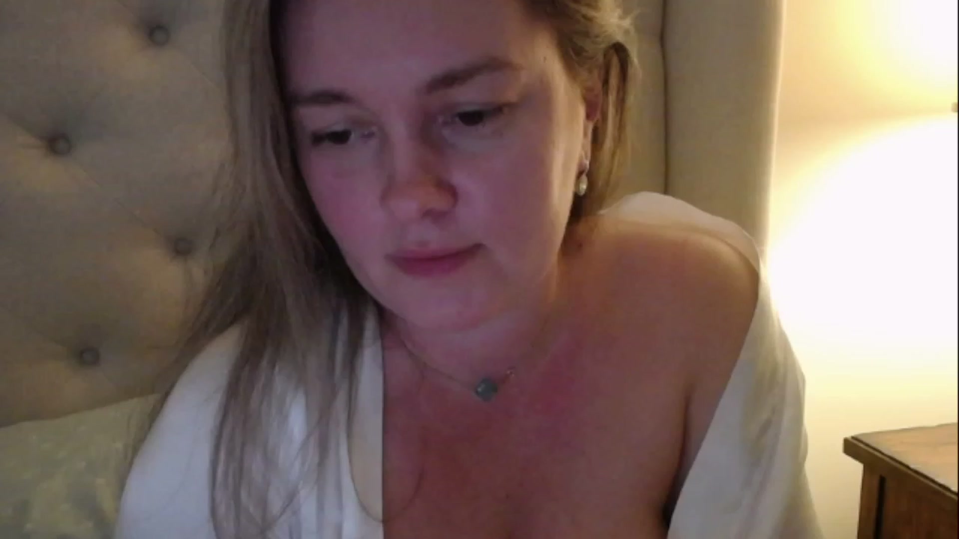 Gallery image thumbnail from J0llye's myfreecams stream on, 02/15/2023, 21:39 image 17 of 20