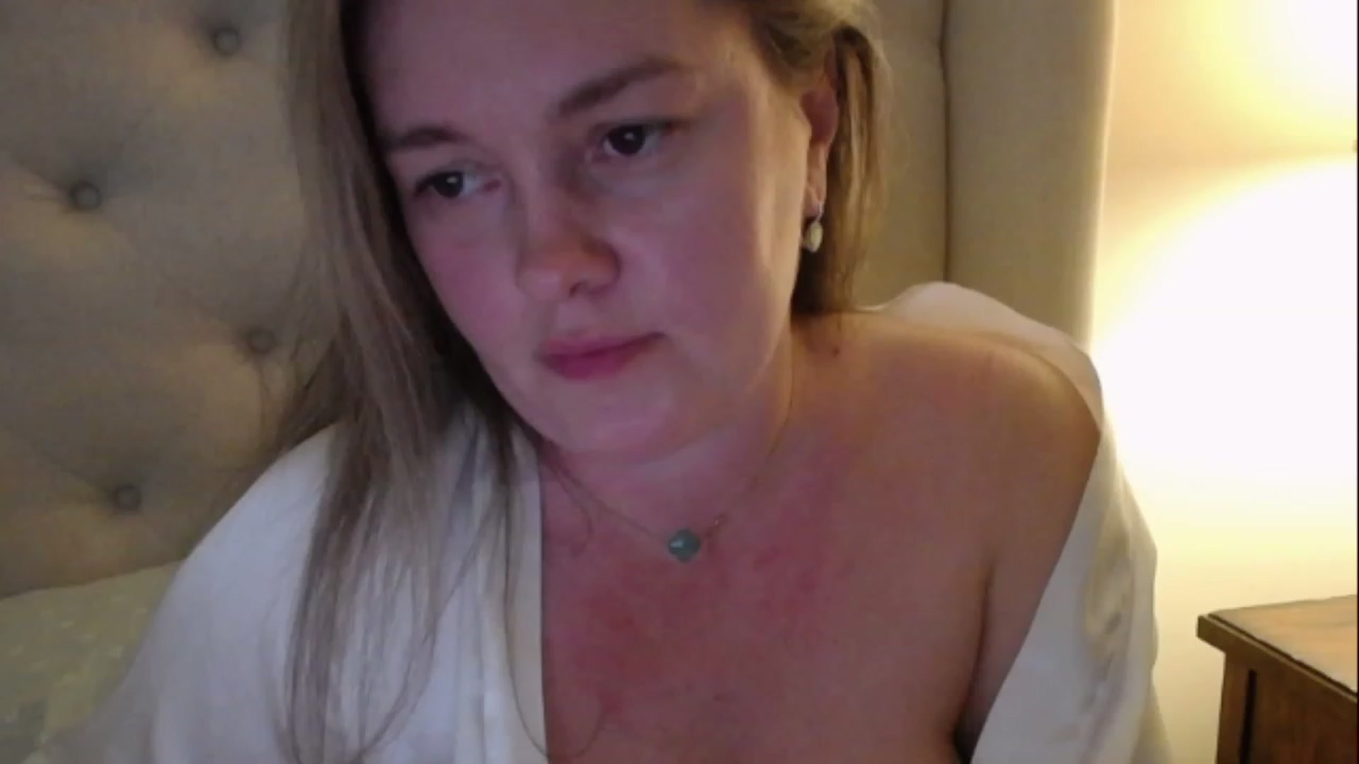 Gallery image thumbnail from J0llye's myfreecams stream on, 02/15/2023, 21:39 image 18 of 20