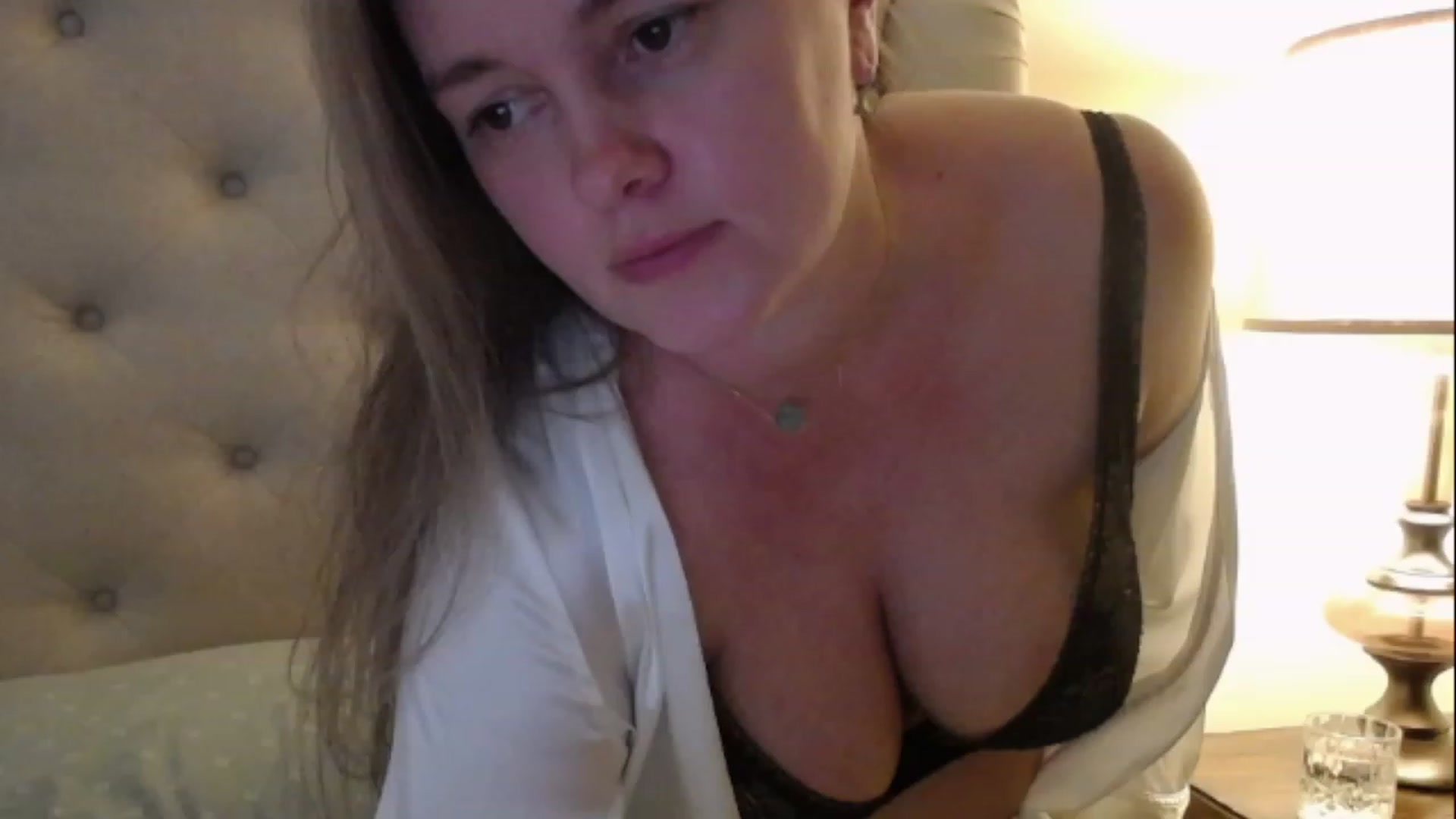 Gallery image thumbnail from J0llye's myfreecams stream on, 02/15/2023, 21:39 image 8 of 20