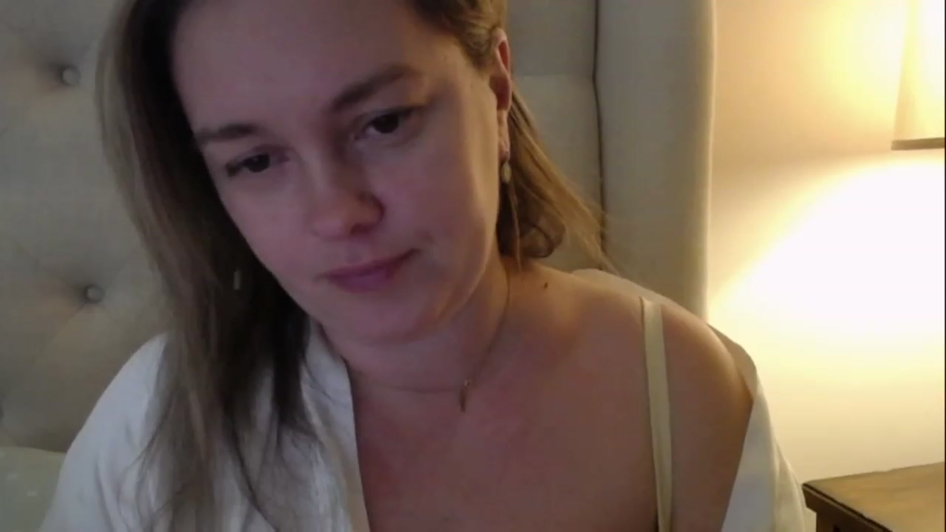 Gallery image thumbnail from J0llye's myfreecams stream on, 02/17/2023, 18:10 image 2 of 20