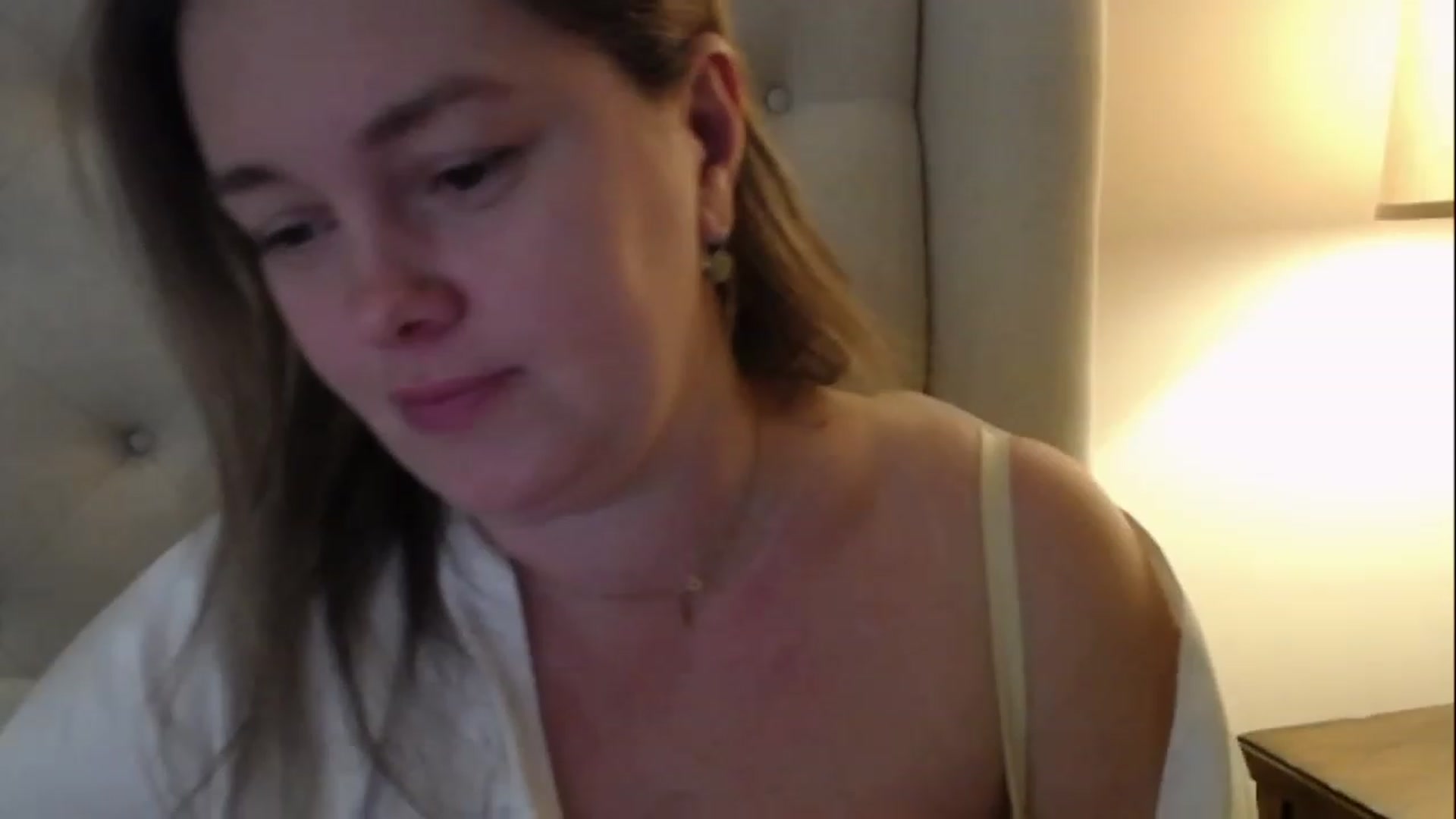 Gallery image thumbnail from J0llye's myfreecams stream on, 02/17/2023, 18:10 image 4 of 20