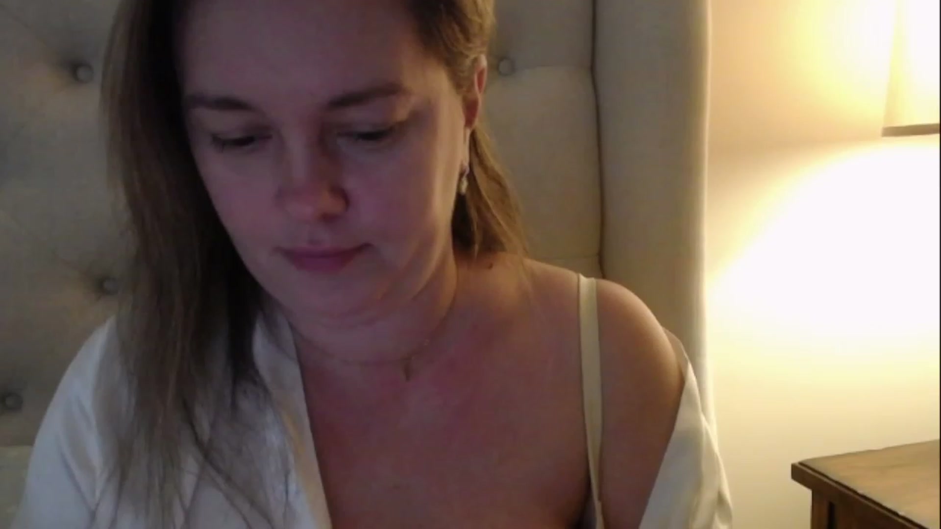 Gallery image thumbnail from J0llye's myfreecams stream on, 02/17/2023, 18:10 image 9 of 20