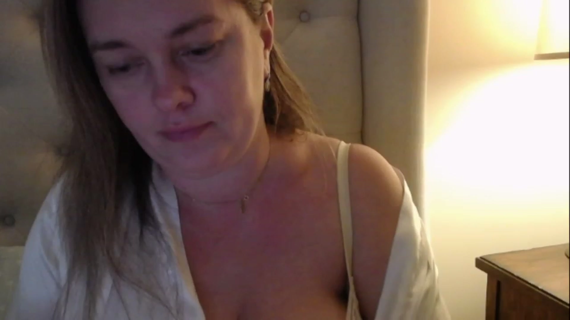 Gallery image thumbnail from J0llye's myfreecams stream on, 02/17/2023, 18:10 image 14 of 20