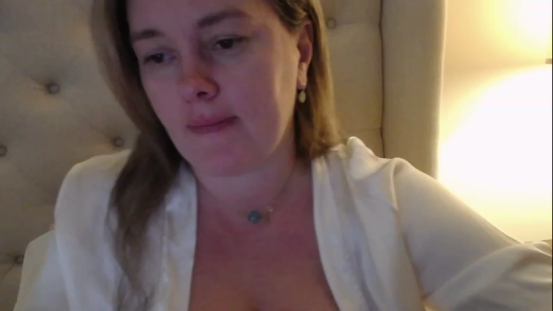 Gallery image thumbnail from J0llye's myfreecams stream on, 02/20/2023, 21:07 image 15 of 20