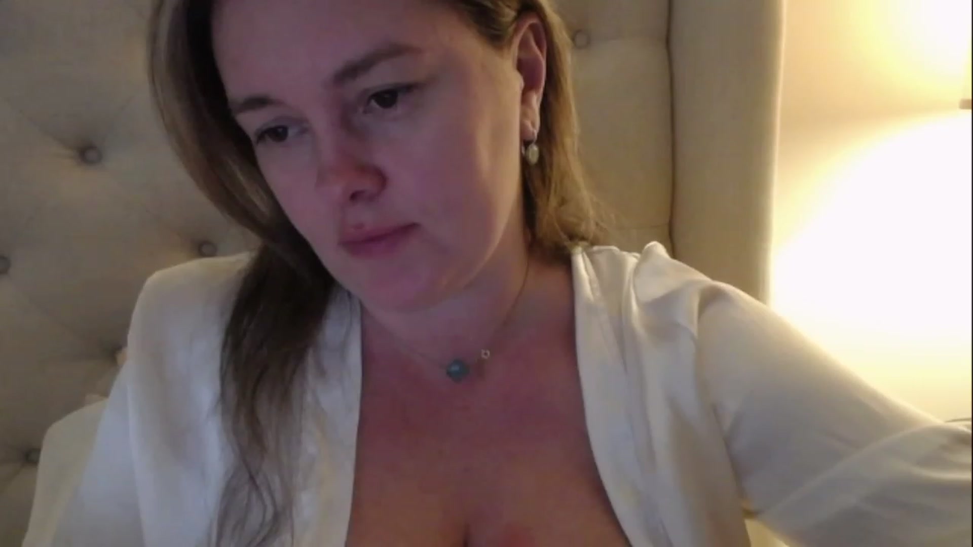 Gallery image thumbnail from J0llye's myfreecams stream on, 02/20/2023, 21:07 image 12 of 20