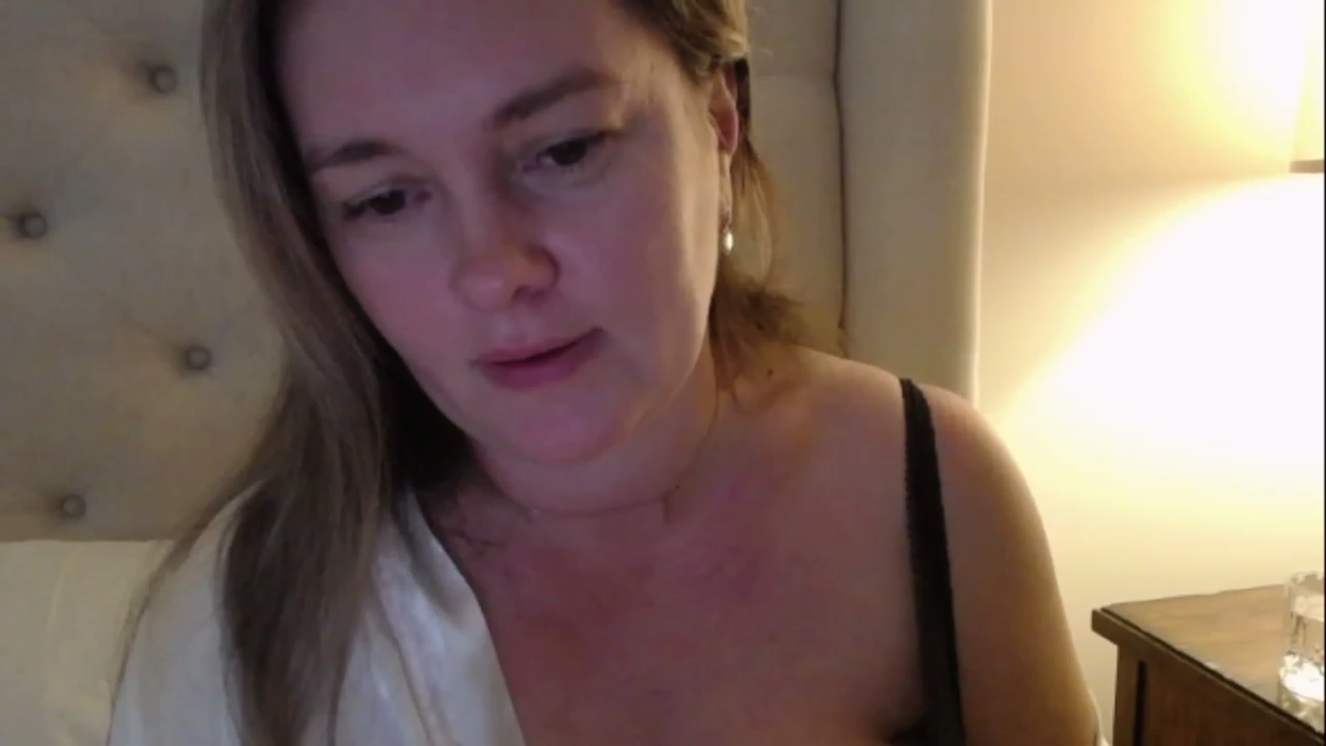 Gallery image thumbnail from J0llye's myfreecams stream on, 02/23/2023, 18:34 image 4 of 20