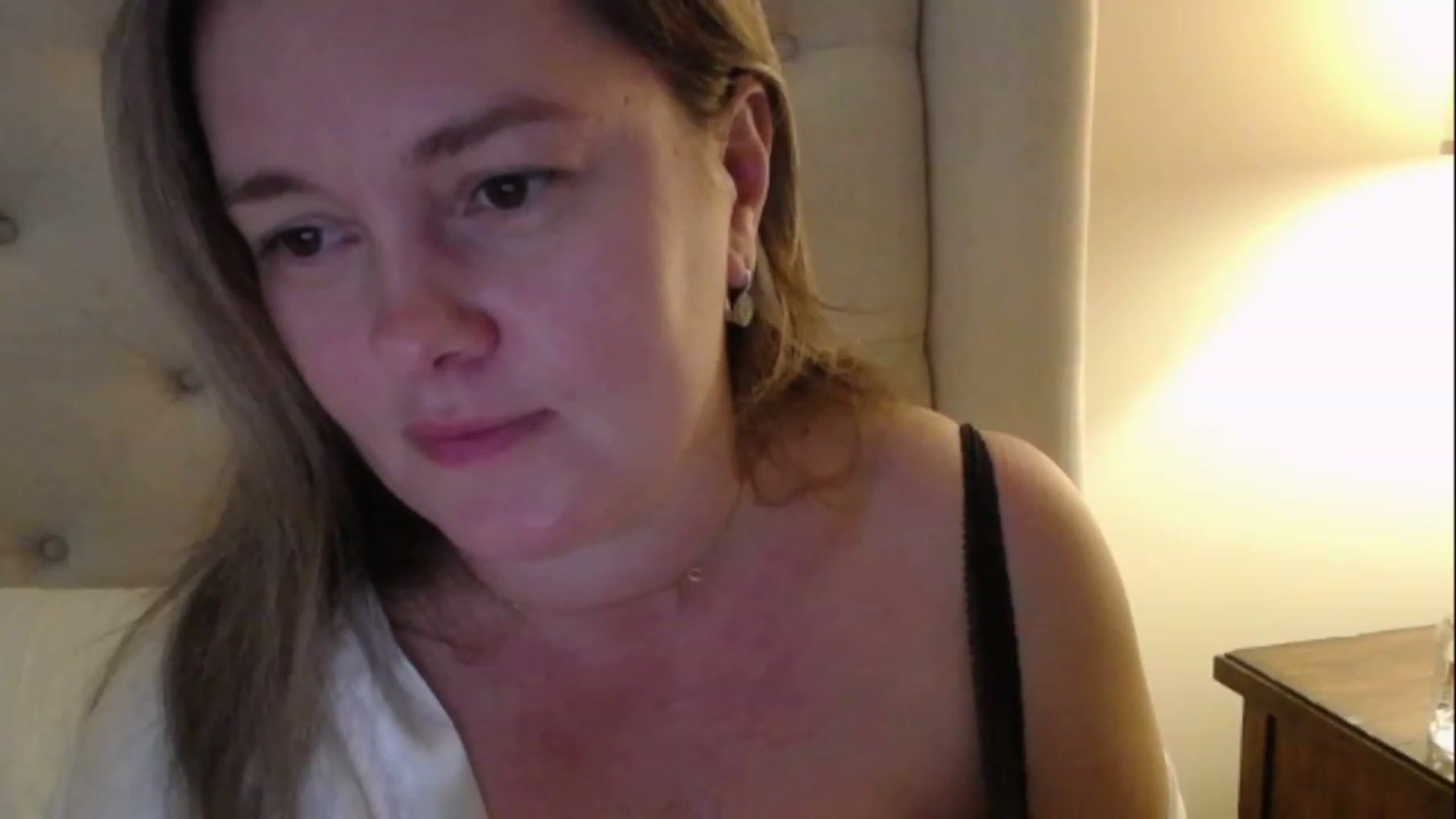 Gallery image thumbnail from J0llye's myfreecams stream on, 02/23/2023, 18:34 image 18 of 20