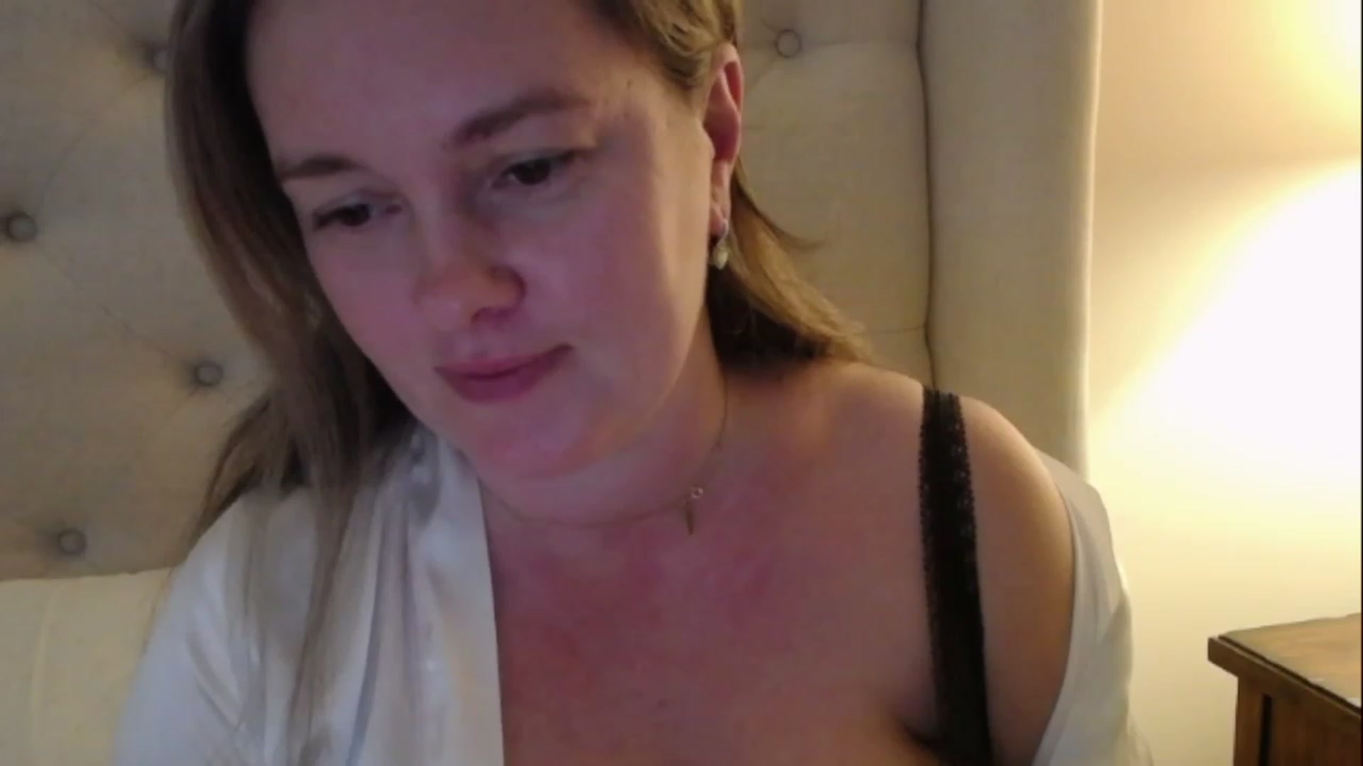 Gallery image thumbnail from J0llye's myfreecams stream on, 02/23/2023, 20:34 image 19 of 20