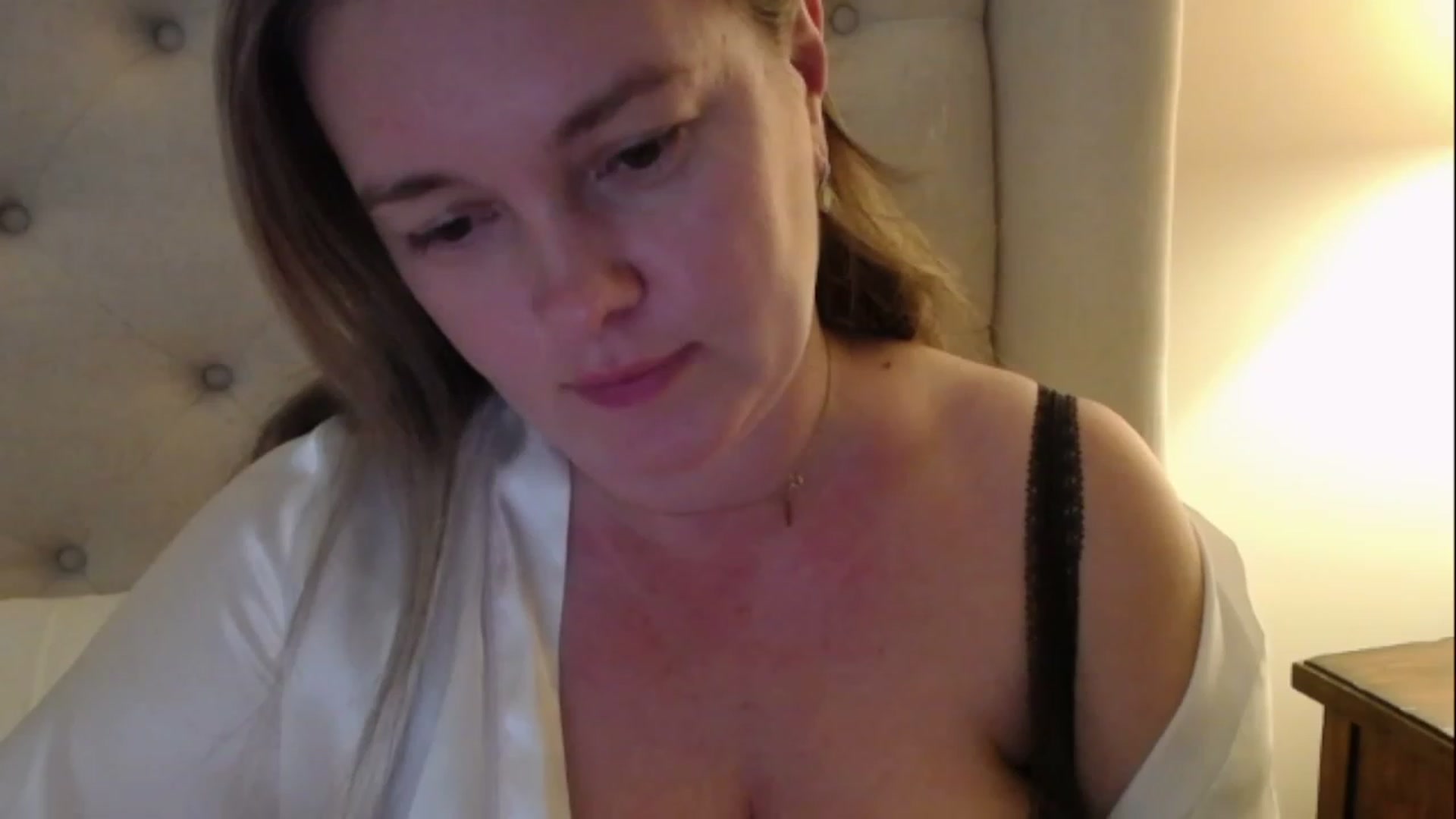 Gallery image thumbnail from J0llye's myfreecams stream on, 02/23/2023, 20:34 image 16 of 20