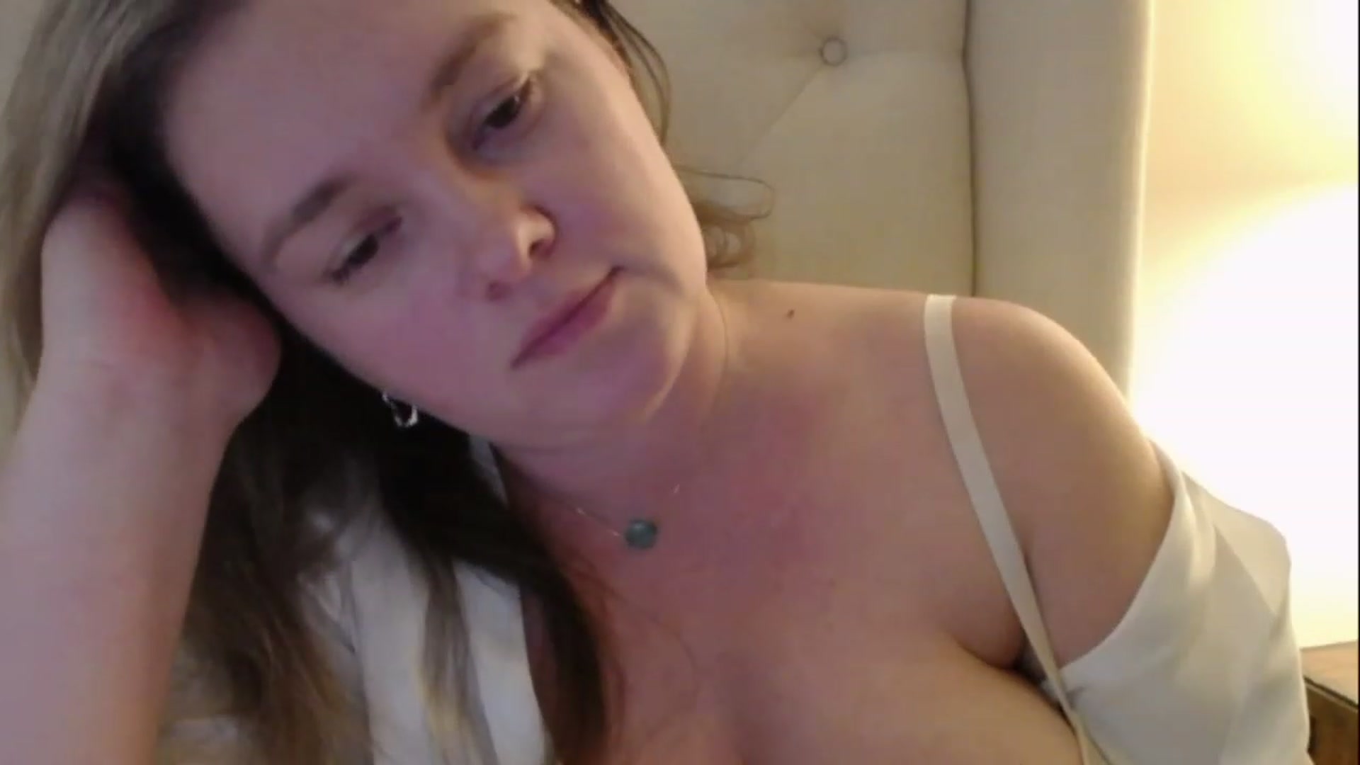 Gallery image thumbnail from J0llye's myfreecams stream on, 02/27/2023, 20:50 image 19 of 20