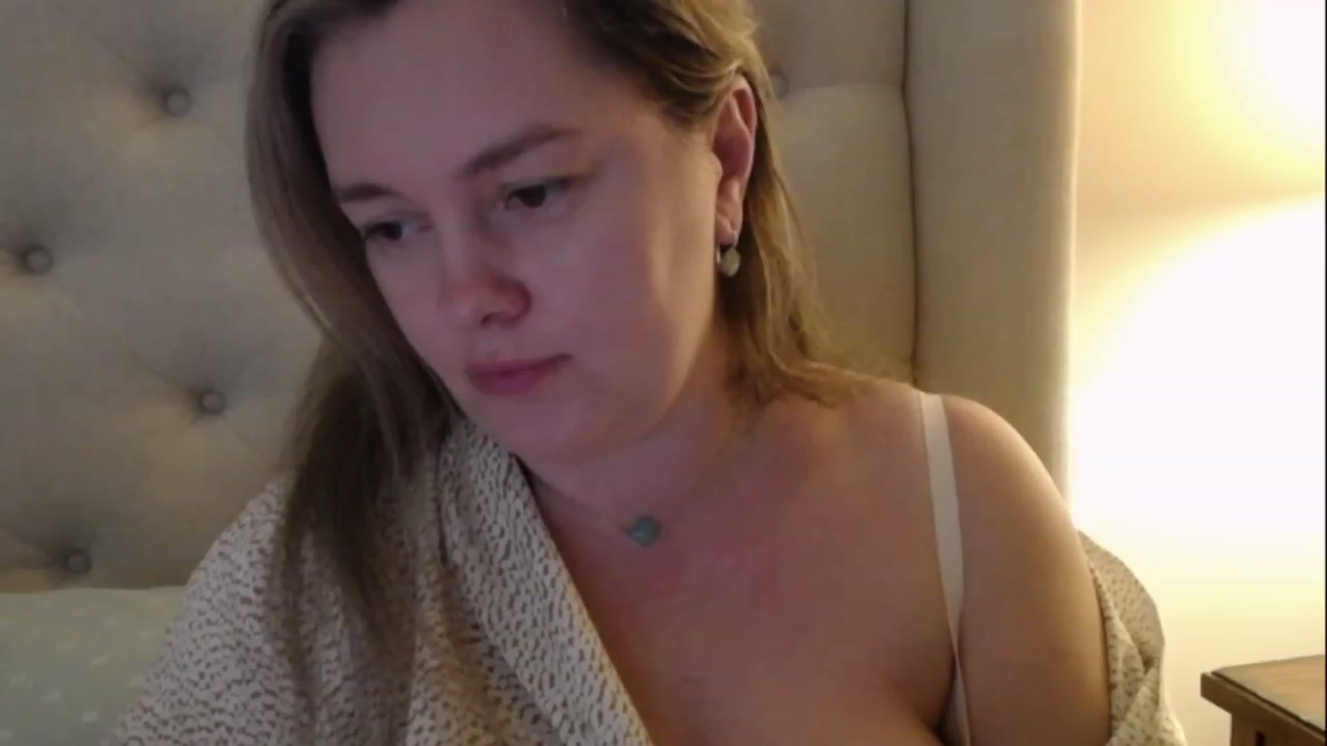Gallery image thumbnail from J0llye's myfreecams stream on, 02/28/2023, 21:43 image 8 of 20