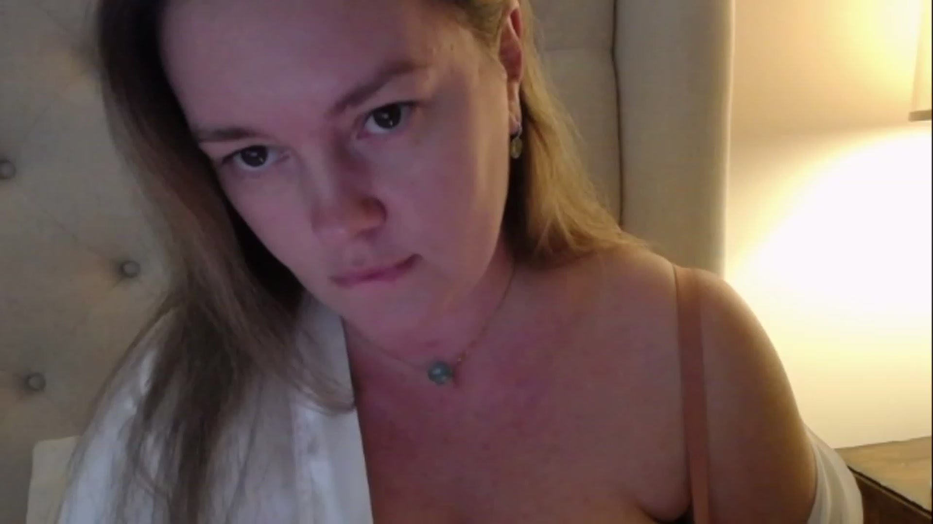 Gallery image thumbnail from J0llye's myfreecams stream on, 03/07/2023, 19:51 image 4 of 20