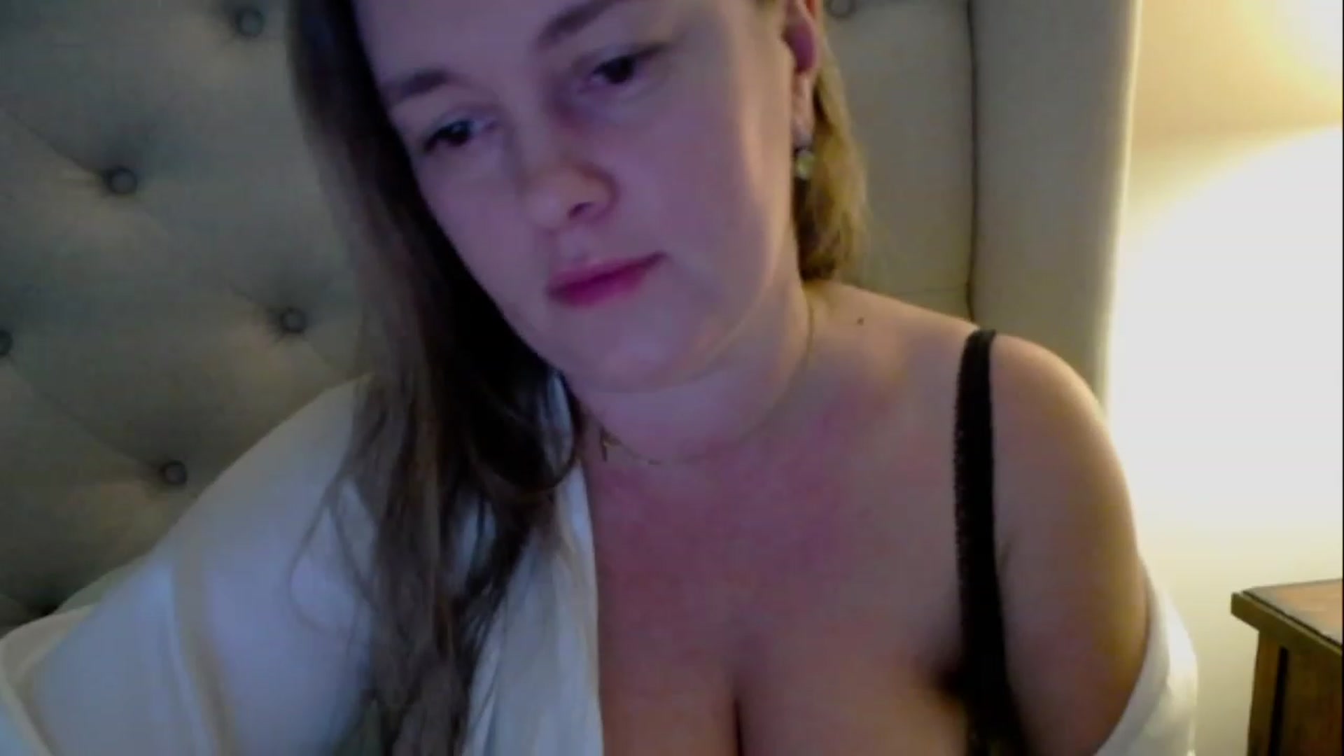 Gallery image thumbnail from J0llye's myfreecams stream on, 03/16/2023, 17:19 image 11 of 20