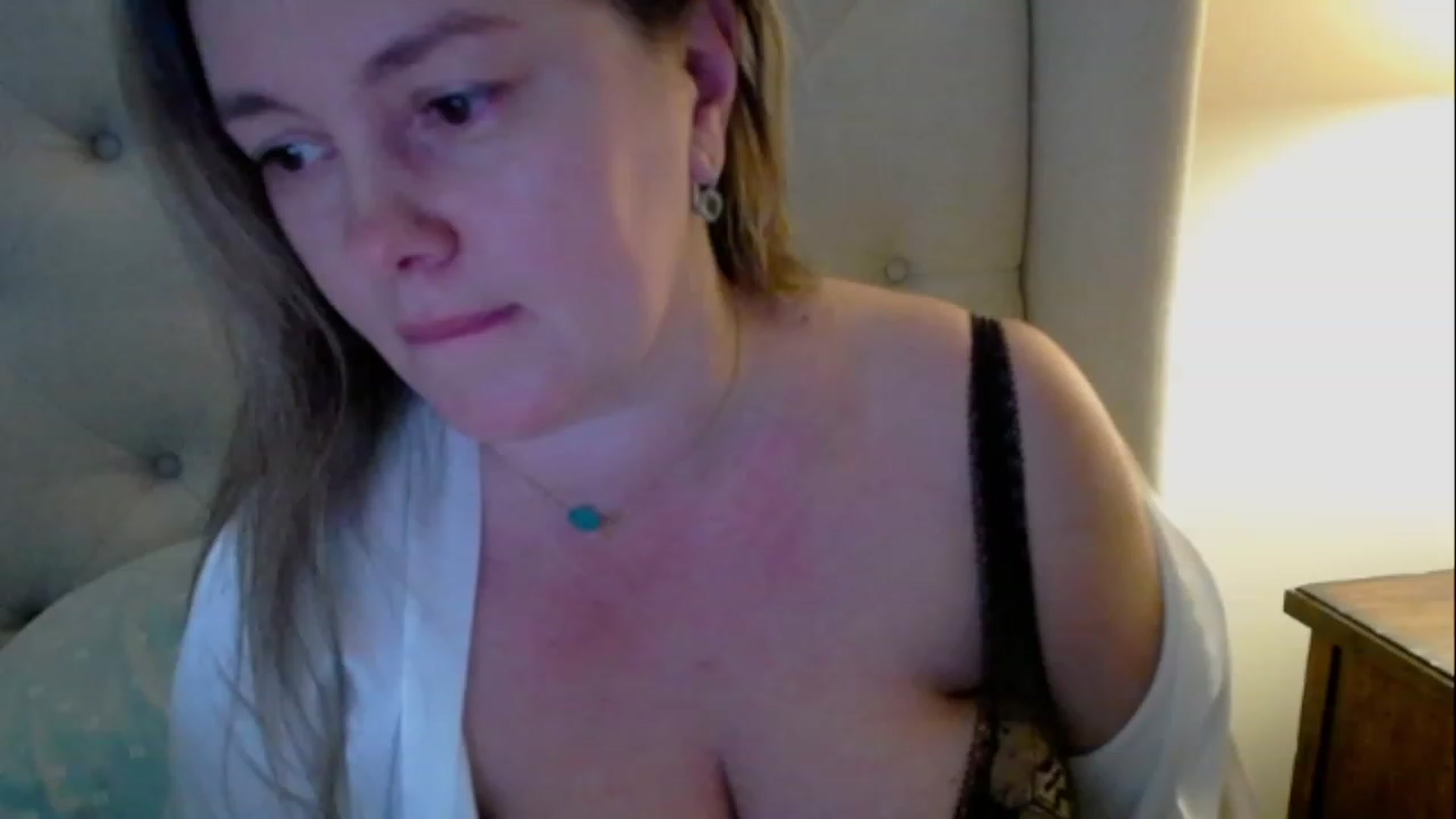 Gallery image thumbnail from J0llye's myfreecams stream on, 03/16/2023, 20:37 image 6 of 20