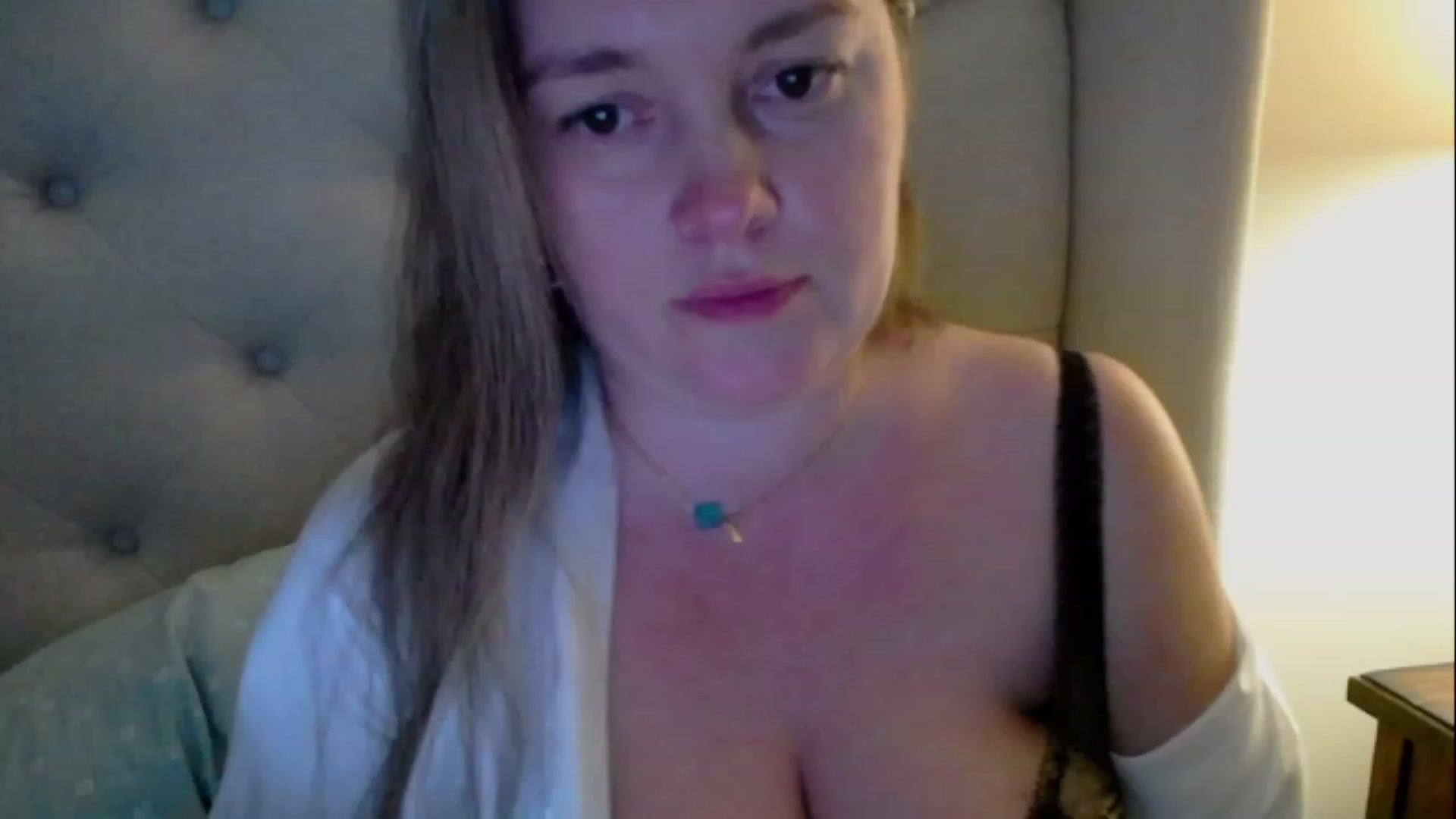 Gallery image thumbnail from J0llye's myfreecams stream on, 03/16/2023, 20:37 image 13 of 20