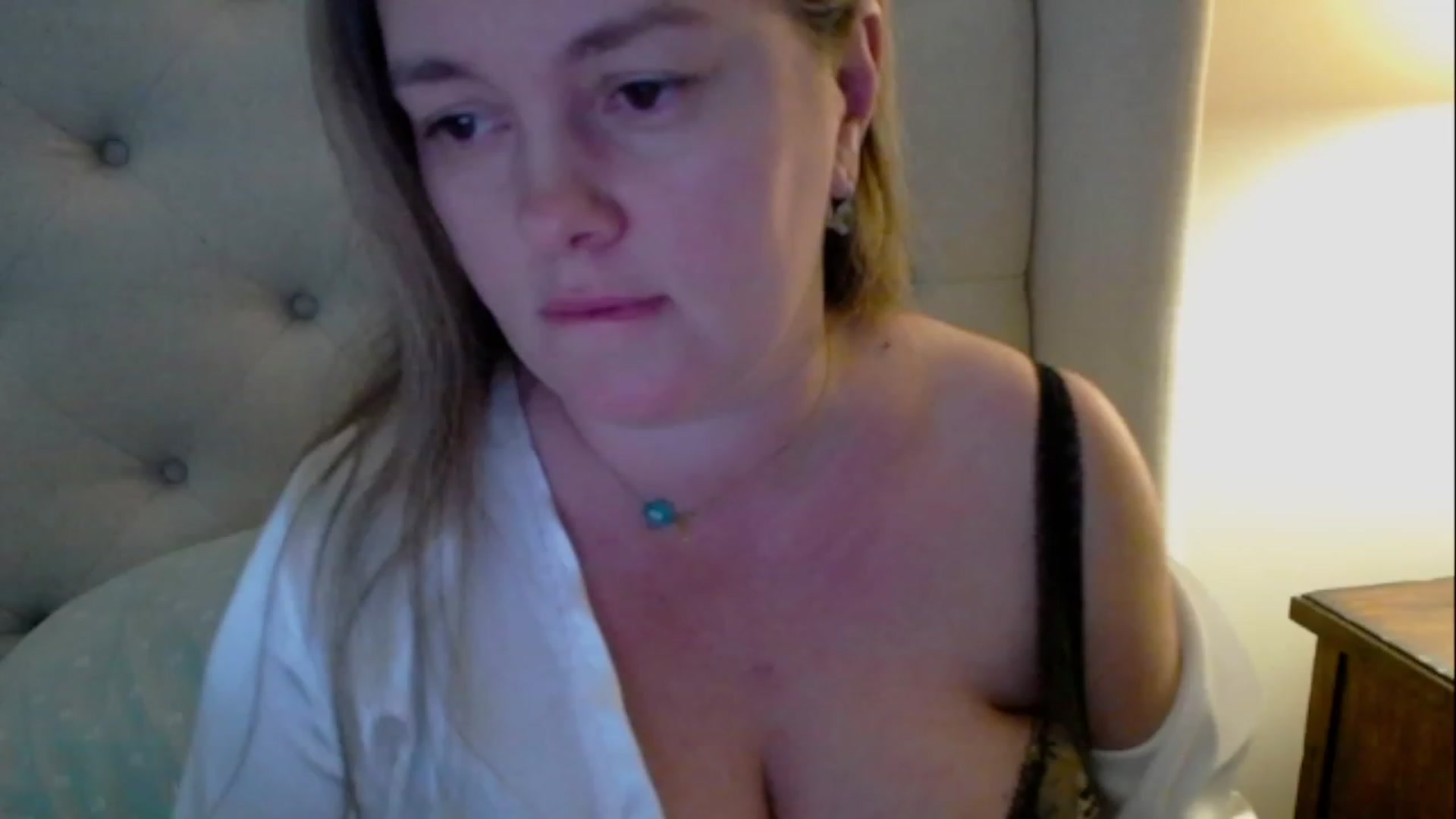 Gallery image thumbnail from J0llye's myfreecams stream on, 03/16/2023, 20:37 image 2 of 20