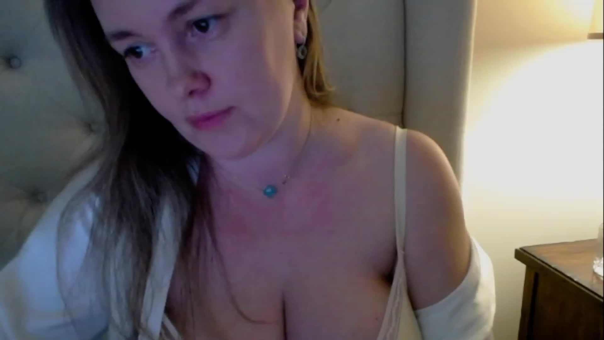 Gallery image thumbnail from J0llye's myfreecams stream on, 03/17/2023, 20:52 image 20 of 20